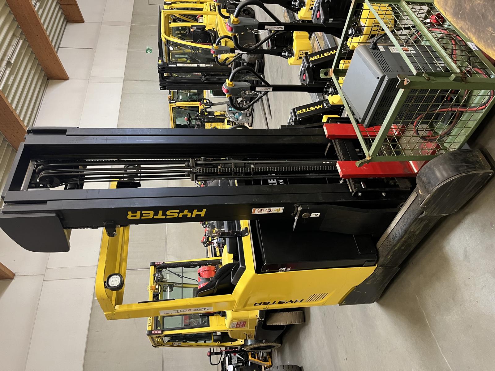 Schubmaststapler gebraucht: Hyster Schubmaststapler R1.4 Hyster R1.4 * Schubmaststapler