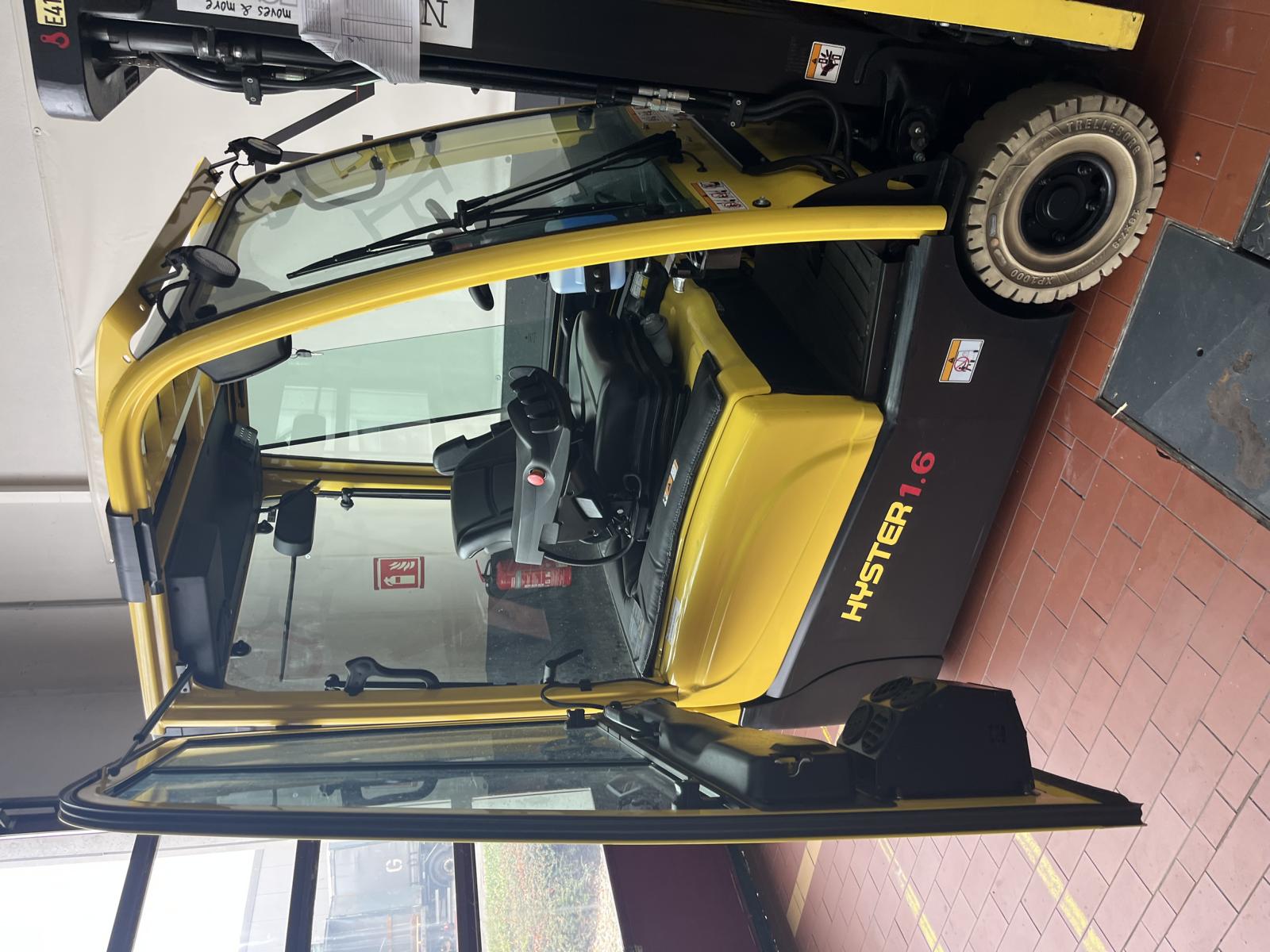 Frontstapler gebraucht: Hyster 3-Rad Elektrostapler J1.6XNT MWB Hyster J1.6XNT MWB * 3-Rad Elektrostapler