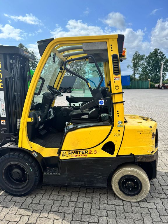 Frontstapler gebraucht: Hyster Dieselstapler H2.5FT Hyster H2.5FT * Dieselstapler