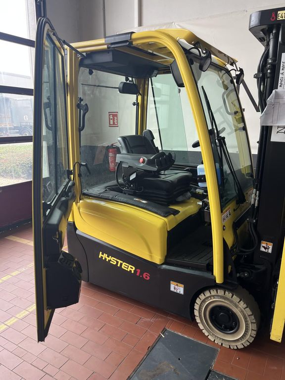 Frontstapler gebraucht: Hyster 3-Rad Elektrostapler J1.6XNT MWB Hyster J1.6XNT MWB * 3-Rad Elektrostapler