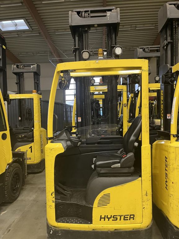 Schubmaststapler gebraucht: Hyster Schubmaststapler R1.6 Hyster R1.6 * Schubmaststapler