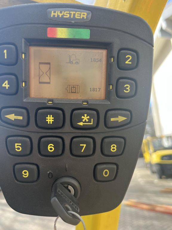 Frontstapler gebraucht: Hyster 4-Rad Elektrostapler J2.5XN Hyster J2.5XN * 4-Rad Elektrostapler