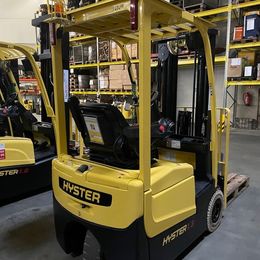 Frontstapler gebraucht: Hyster 3-Rad Elektrostapler A1.3XNT Hyster A1.3XNT * 3-Rad Elektrostapler