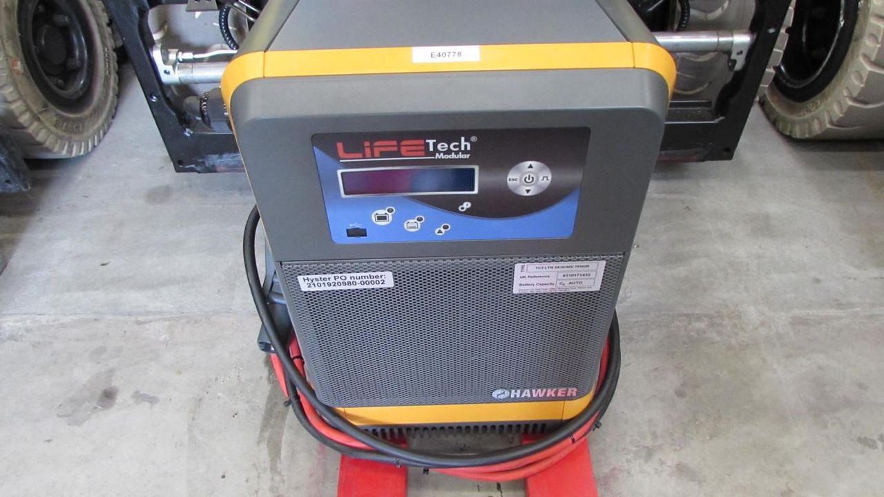 Frontstapler gebraucht: Hyster 3-Rad Elektrostapler J1.8 XNT (MWB) Hyster J1.8 XNT (MWB) * 3-Rad Elektrostapler